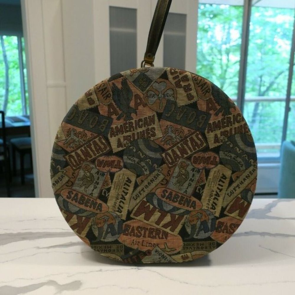 Vintage Retro Munro Carry-All Round Bag  Airline Theme